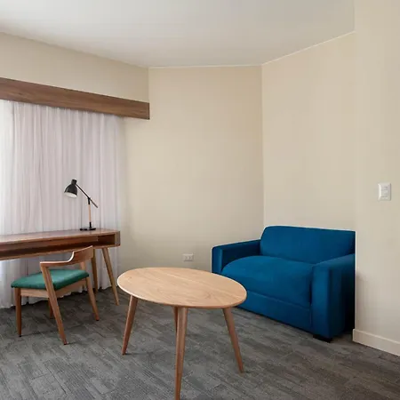 Crowne Plaza Lima By Ihg Hotel Exterior photo A room at the Hotel Valencia